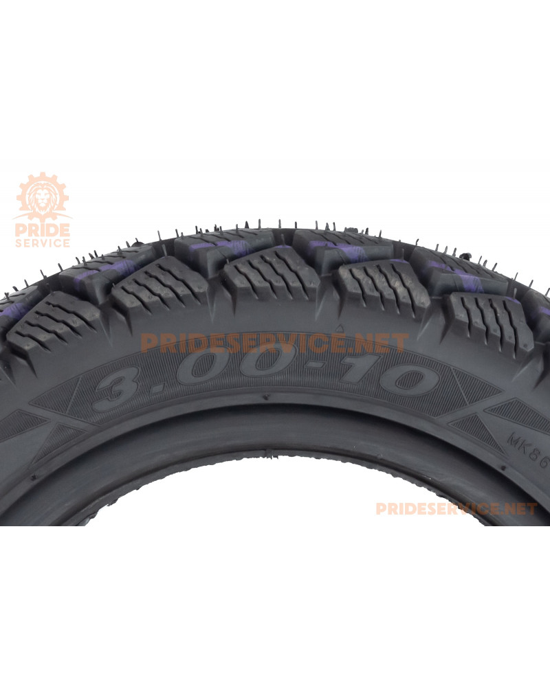 Шина 3,00-10 безкамерна, шипована